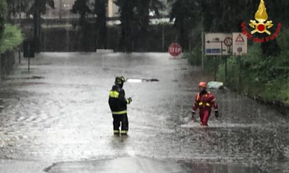 Maltempo: provincia di Varese in ginocchio. Salvati automobilisti