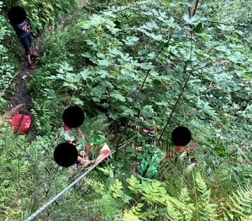 Ciclista cade a Dosso del Liro, a Gravedona caduta dal quad