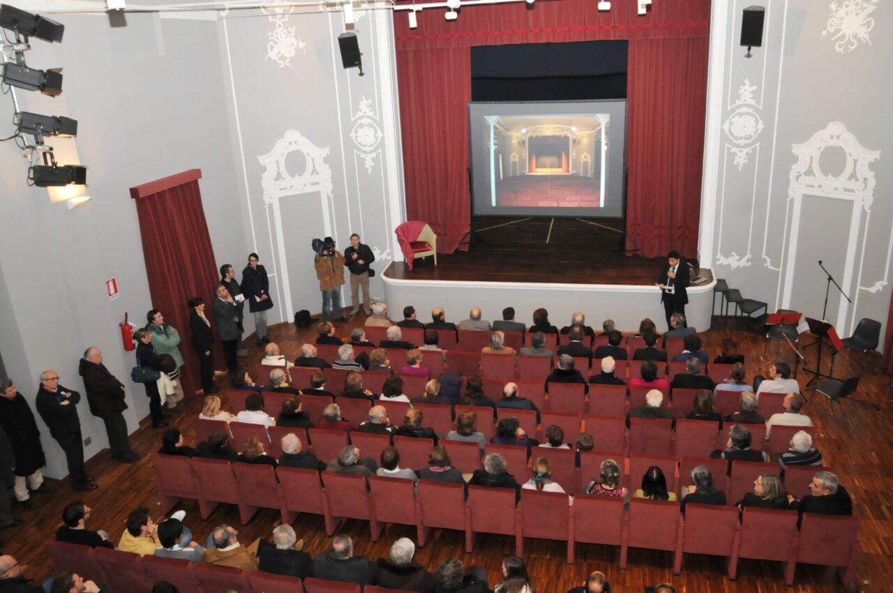 Teatro San Teodoro ad ottobre al via la nuova stagione