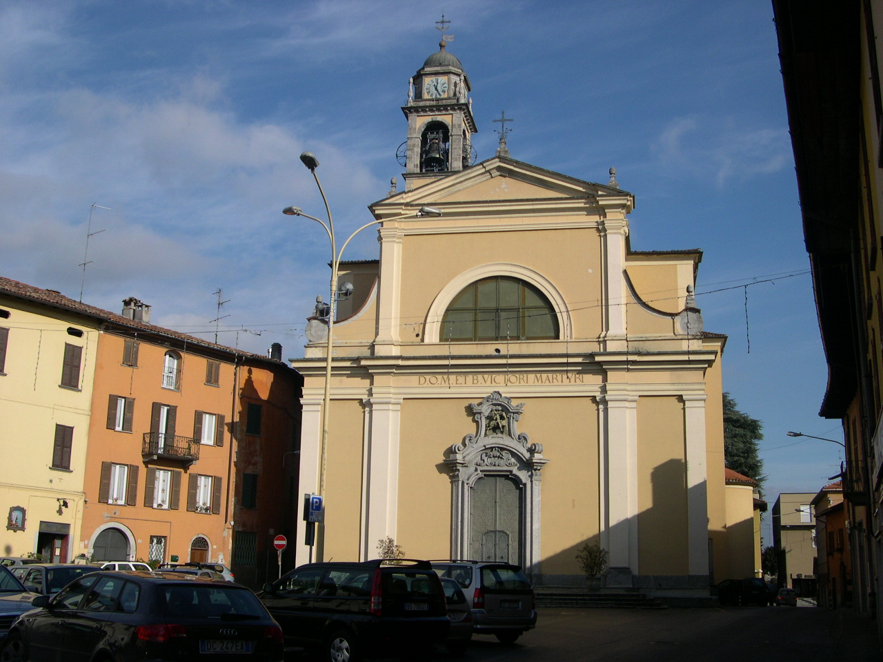 Furto alla parrocchia di Albavilla: via con la cassetta delle offerte