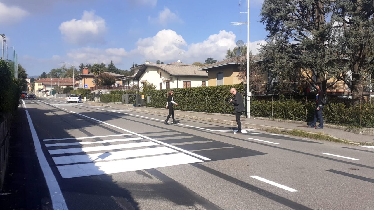 Critiche alla nuova viabilità di Anzano: arriva Striscia la Notizia