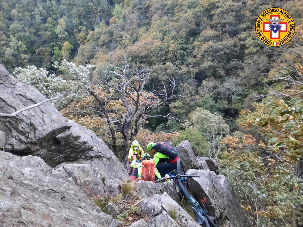 Ciclista tedesco si perde nella valle di Sorico