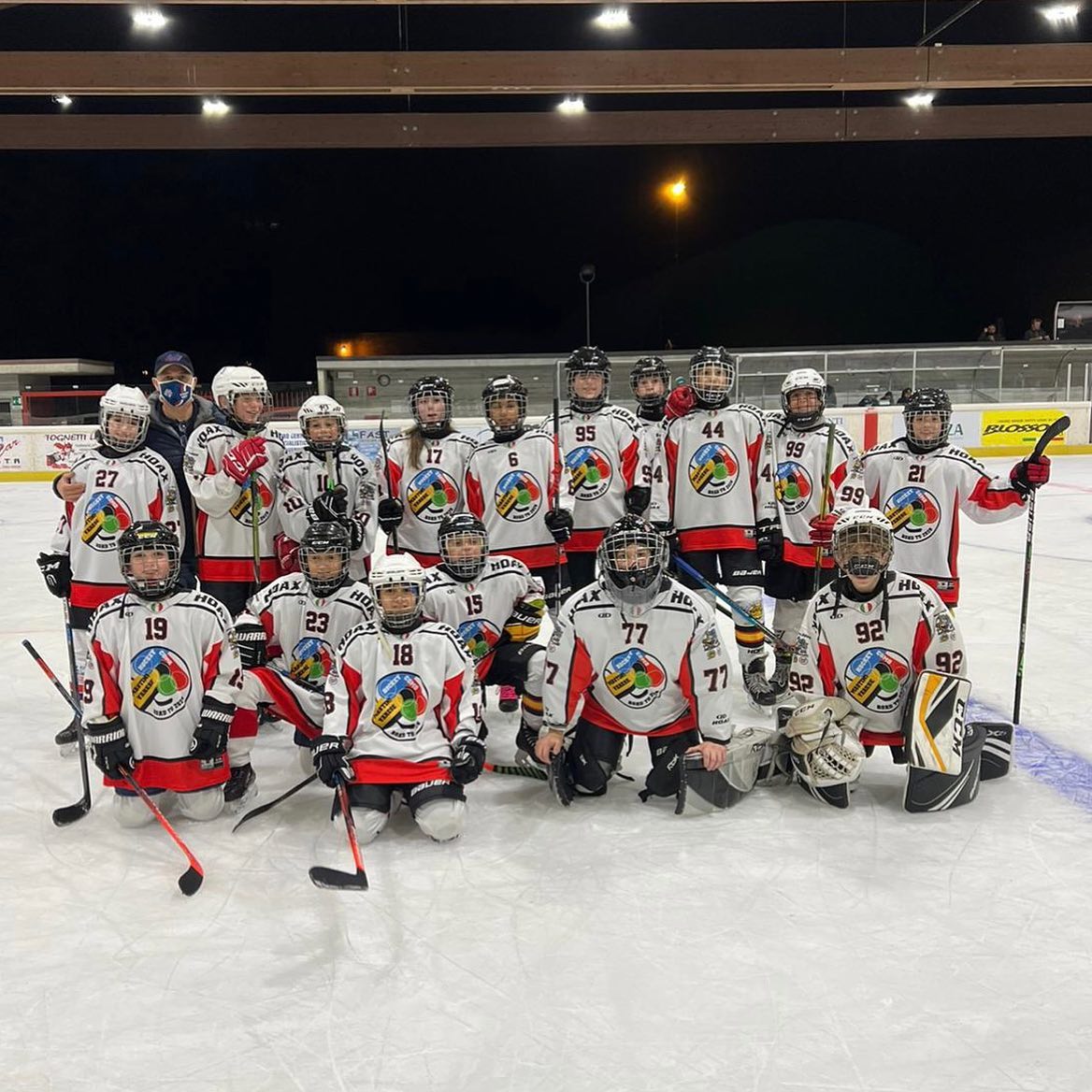 Hockey Como che bella doppietta vincente per gli Under13 e Under15 biancoblù