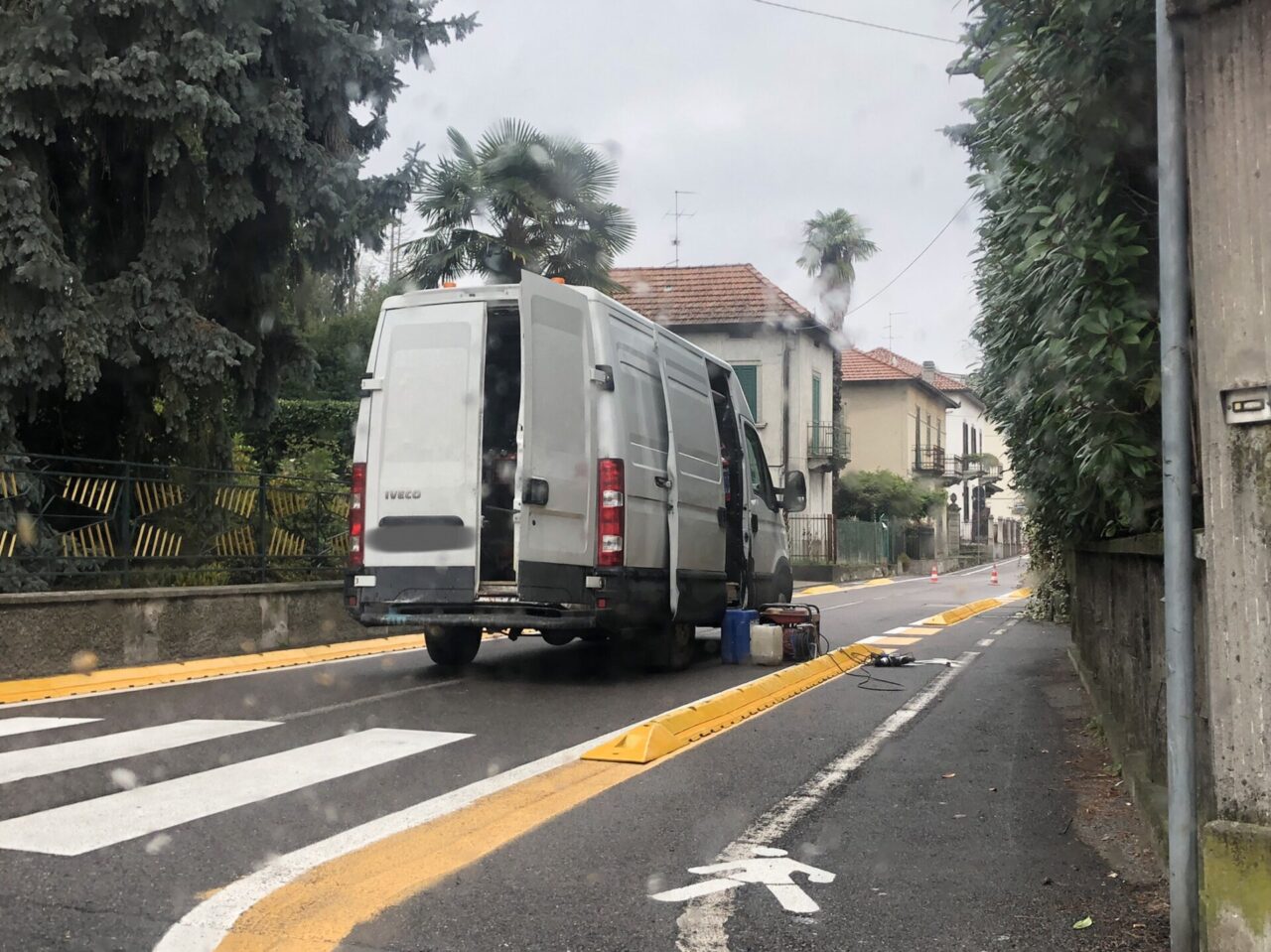 Più sicurezza per alunni e pedoni in via Luraschi