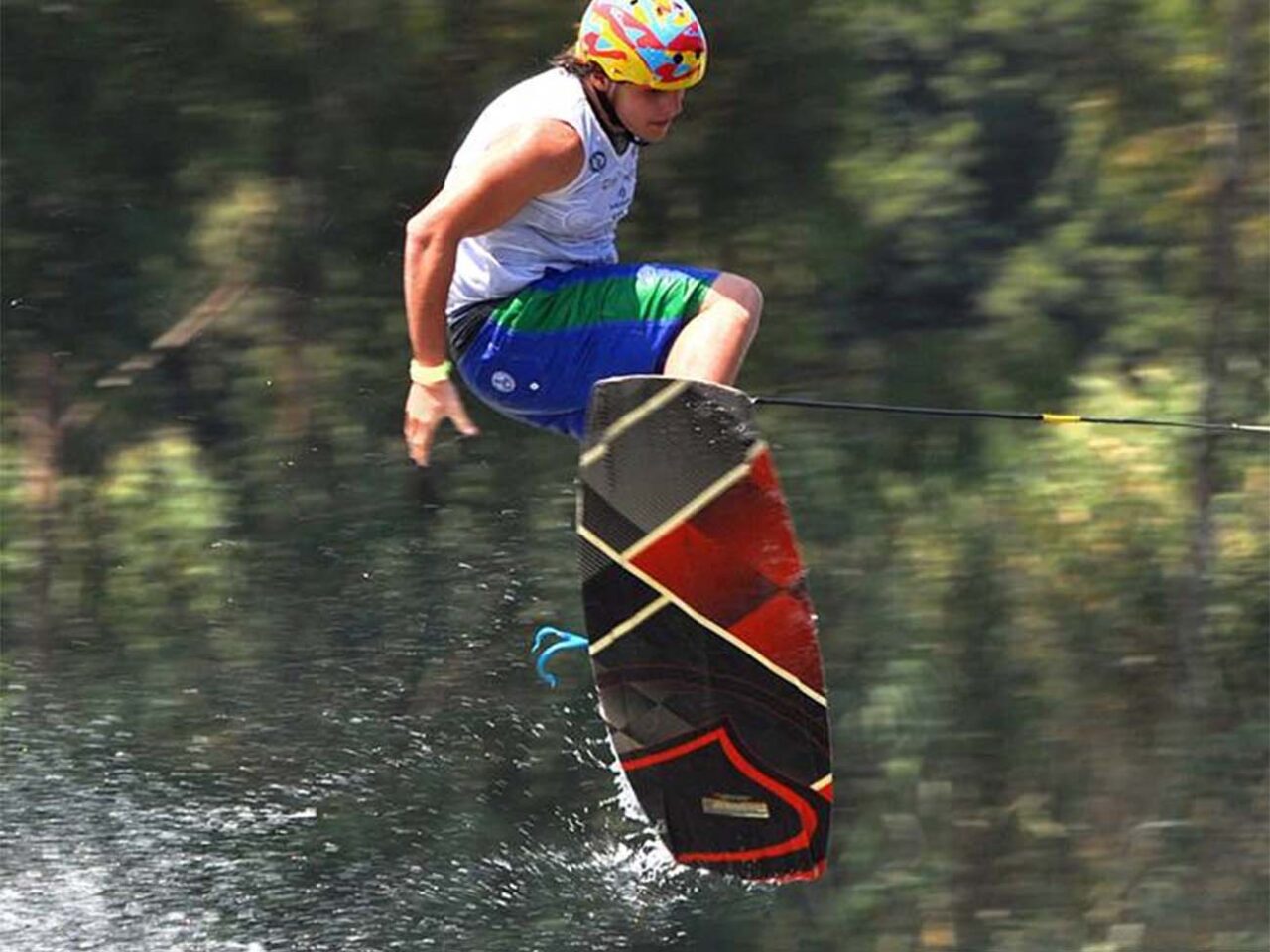 Sport d’acqua sabato si chiude a Lezzeno il Wakeboard Tour del Lario