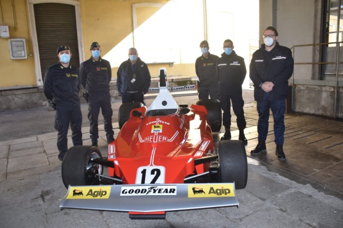 Sequestrata a Como una Ferrari monoposto contraffatta