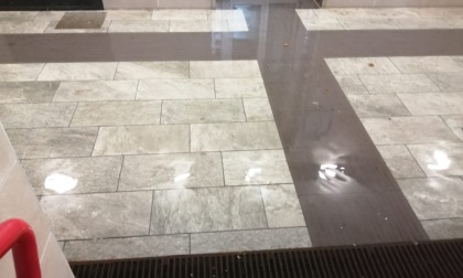 Allagato il sottopasso della stazione di Grandate