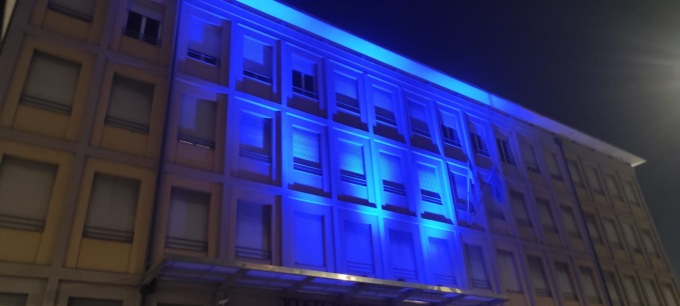 Giornata mondiale del diabete il Comando dei Vigili del fuoco si colora di blu