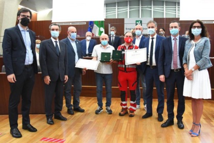 Gli eroi del bus incendiato premiati dal Presidente Mattarella