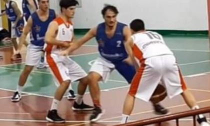 Basket Promozione il Sant'Ambrogio vince il derby da brividi contro il Senna Comasco