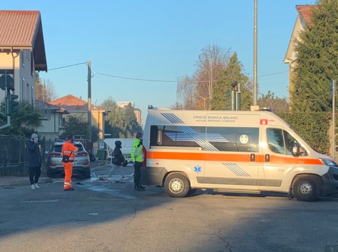 Incidente a Mariano: scontro tra auto, coinvolti anche tre bimbi