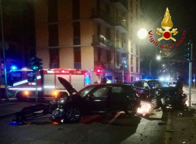 Doppio incidente a Como SIRENE DI NOTTE
