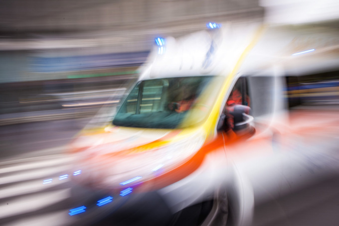 Soccorritori intervenuti in codice rosso in via Tommaso Grossi