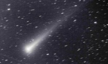 Le immagini spettacolari della Cometa di Natale: quando e come vederla