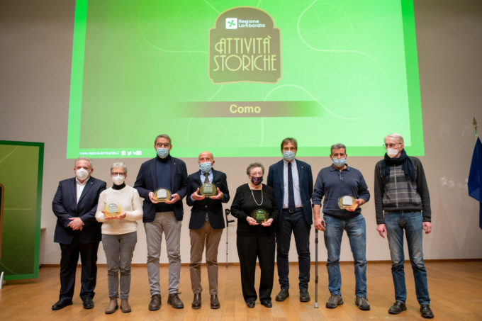 Sempre di più le attività storiche: altri 8 premiati in Lombardia da La Volta di Villa Guardia al Bossi di Cantù