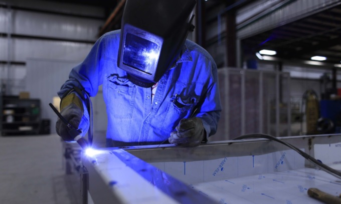 Manpower Academy ed Enfapi lanciano un corso per formare operai metalmeccanici