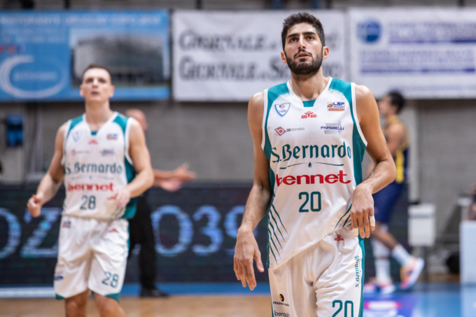 Troppi contagi, rinviate tutte le gare di A2 del basket