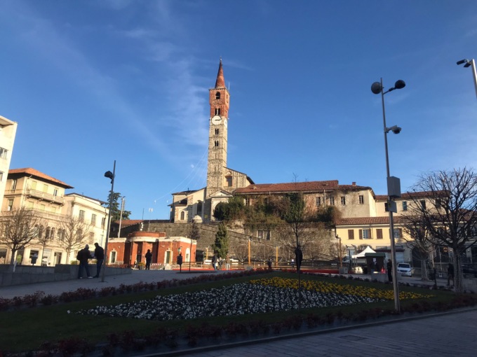 Aggredito professore in piazza Garibaldi, il sindaco: “Invitiamo eventuali altri vittime a denunciare”