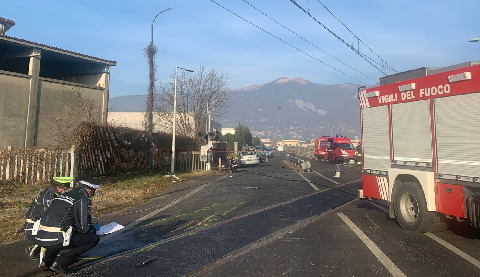 auto treno erba