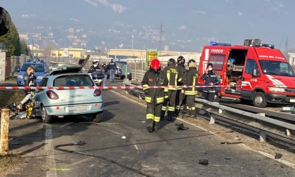 Finisce con l'auto contro il treno: a perdere la vita il titolare del Bar Volta di Merone