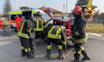 Incidente in via Vallassina a Monguzzo: un incastrato