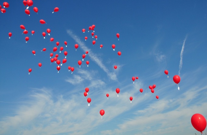 Il palloncino di Natale da Erba in Veneto: maxi mobilitazione social per trovare tre fratellini