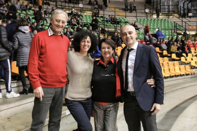 Pallacanestro Cantù in lutto: addio alla mamma di coach Sodini