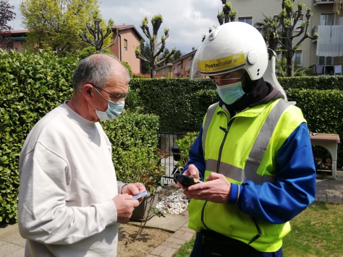 Poste Italiane a Como: consegnate 239mila dosi e oltre 2.200 prenotazioni tramite portalettere