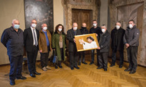 Da Crema a Como il ritratto di don Malgesini donato al vescovo Cantoni