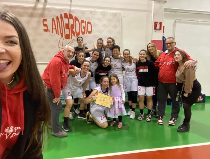 Basket femminile la Nonna Papera Mariano batte all’overtime Gallarate e resta sola in vetta