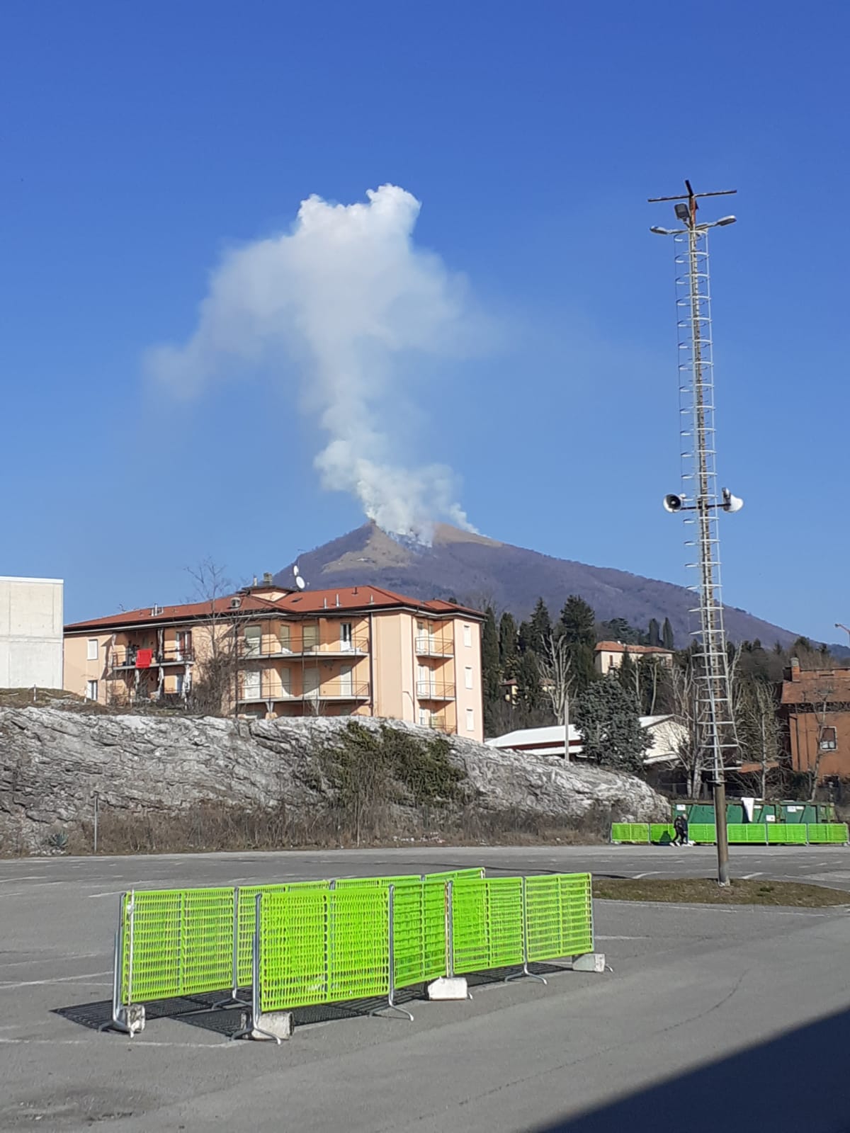 incendio cornizzolo