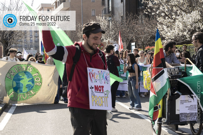 Sciopero Globale per il Clima: dopo quasi 3 anni i Fridays For Future sono tornati in piazza