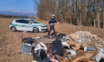 Scoperta una discarica a cielo aperto tra Cantù e Cucciago: due milanesi rischiano fino a 26mila euro di multa