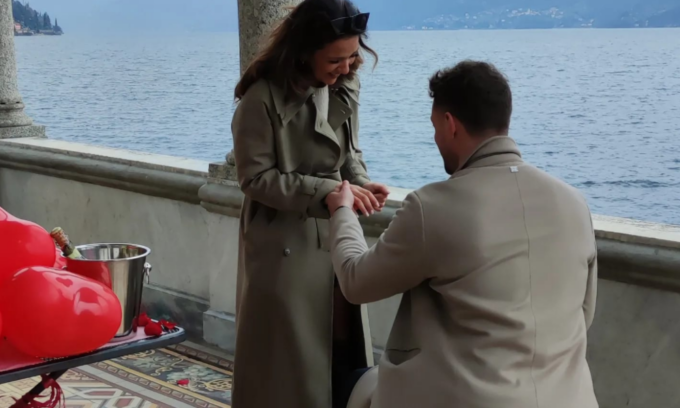 Dalla Germania alla perla del Lago per chiedere la mano dell’amata