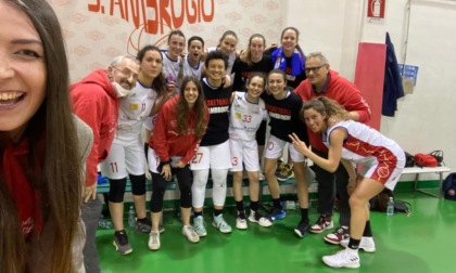 Basket femminile la Nonna Papera Mariano riparte vincendo contro Corsico