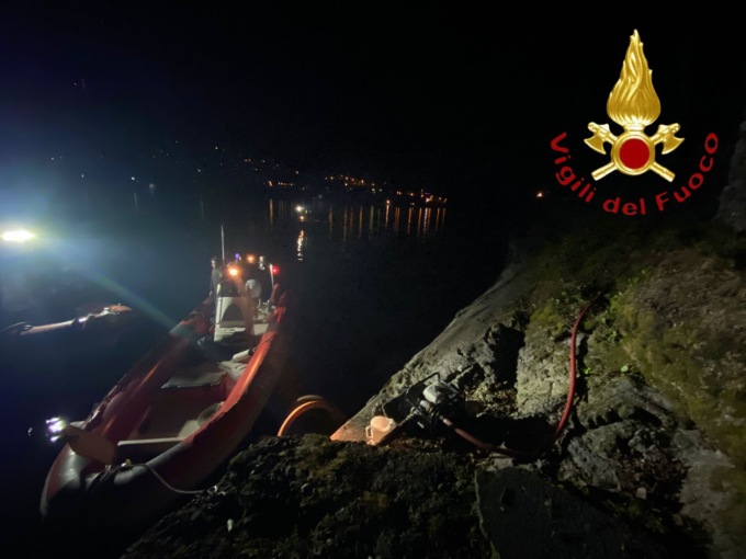 Incendio sterpaglie sull’isola Comacina