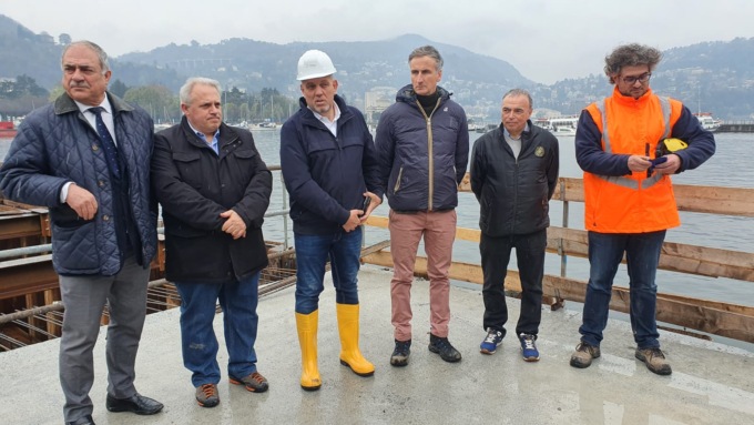 Paratie, l’assessore Sertori in visita sul lungolago: “Cantiere al 40%, confermato il cronoprogramma”