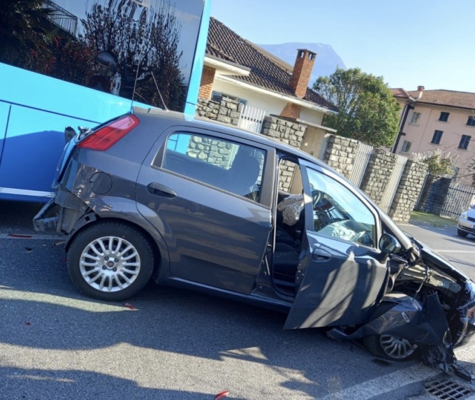 Incidente a Gravedona: traffico rallentato