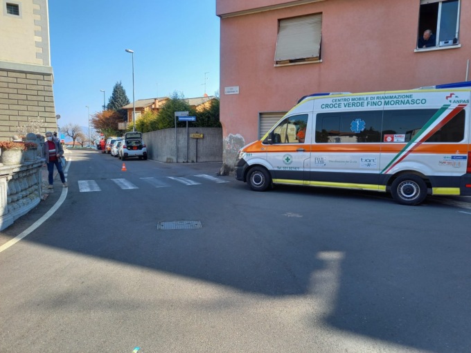 Investito da un’auto a Guanzate, paura per un bimbo di 3 anni