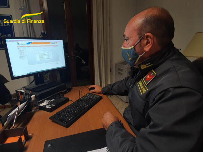 Evade le tasse: sequestrati 1,5 milioni ad una società di Guanzate