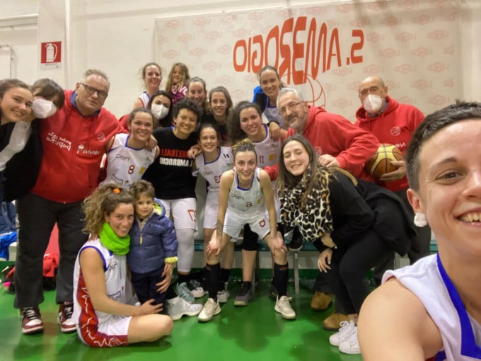 Basket femminile Nonna Papera Mariano domina il big match con Pro Patria e resta sola in testa