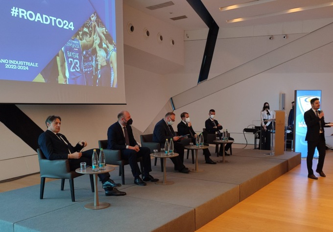 Pallacanestro Cantù guarda al futuro, Mauri: “La sede tornerà in città”