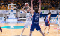 Pallacanestro Cantù domani in campo contro Chiusi