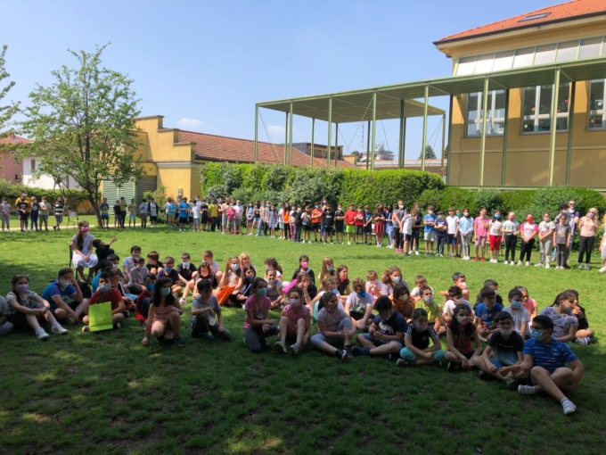 In memoria della maestra Paola Catelli borse di studio e un giardino dedicato