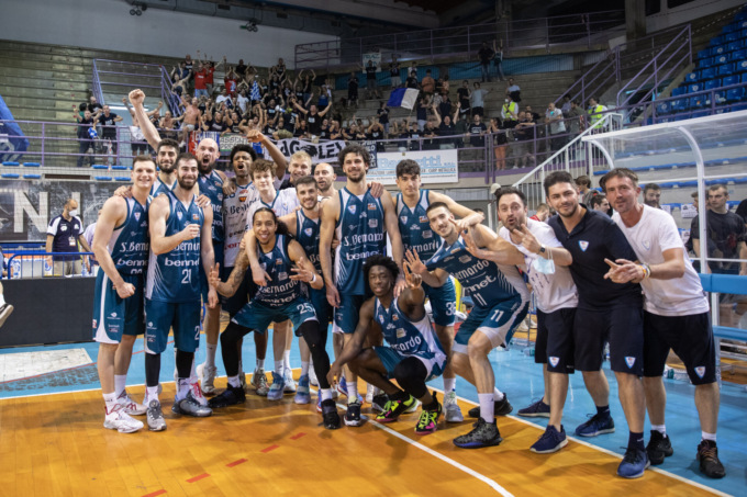 Pallacanestro Cantù elimina Ravenna: è in finale per tornare in A