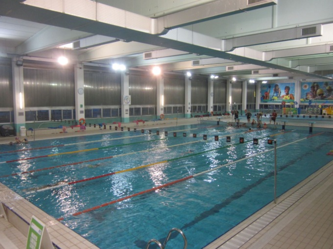 Blackout in piscina: chiuse le vasche