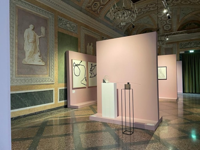 Mostra “Astratte”, oltre 5.000 visitatori a Villa Olmo