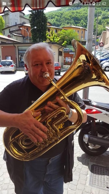 Monte Olimpino piange Pierfrancesco Ragni: una vita tra musica e collezionismo