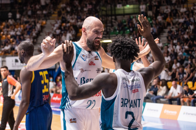 Basket Cantù con il fuoco negli occhi al PalaDesio: si va a Gara 5