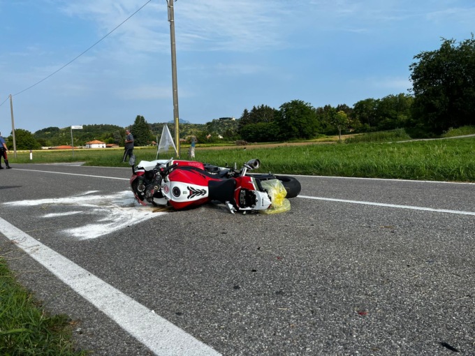 Incidente a Valmorea: un motociclista trasportato all’ospedale con l’elisoccorso
